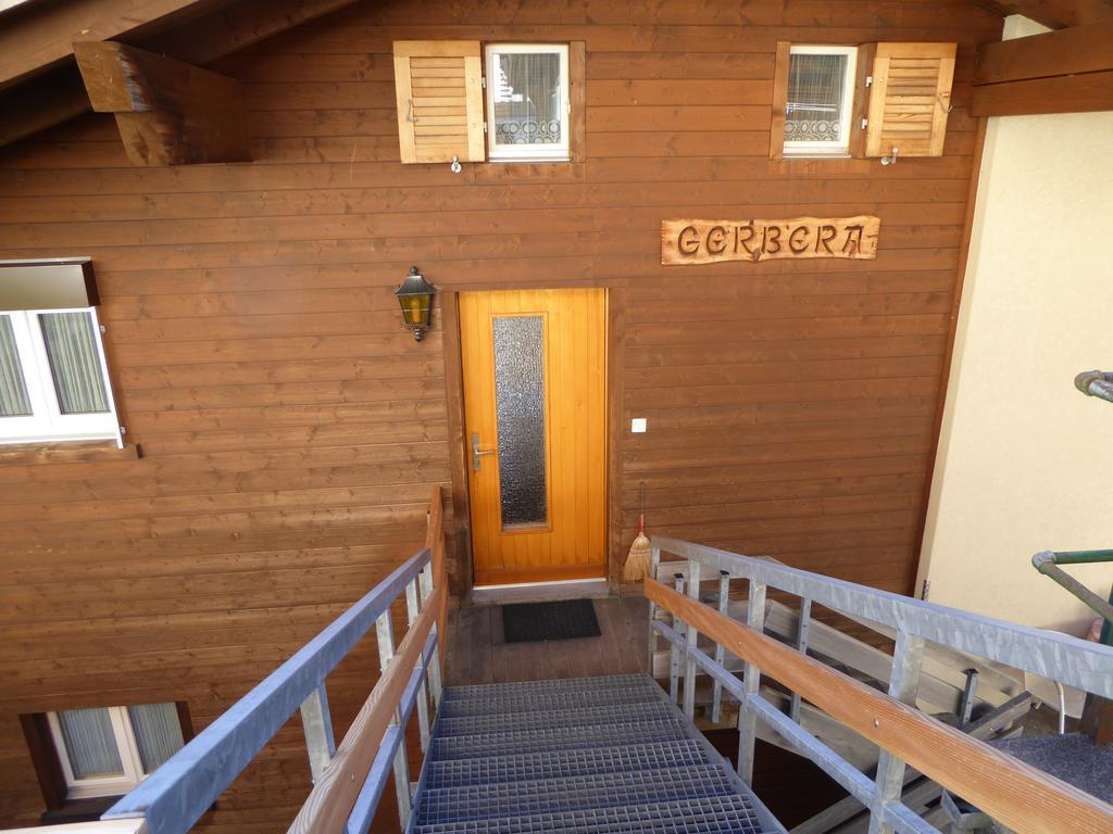 Chalet Gerbera Wengen Ruang foto